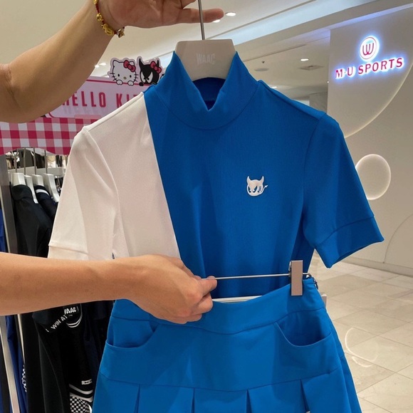 Brand new WAAC short sleeve golf top - Picture 1 of 2